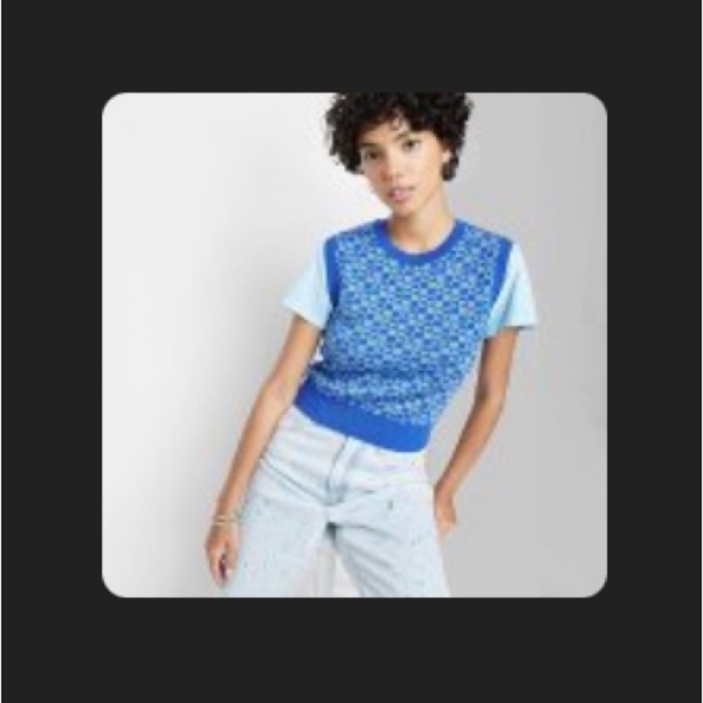 CUTE sweater vest with heart pattern!